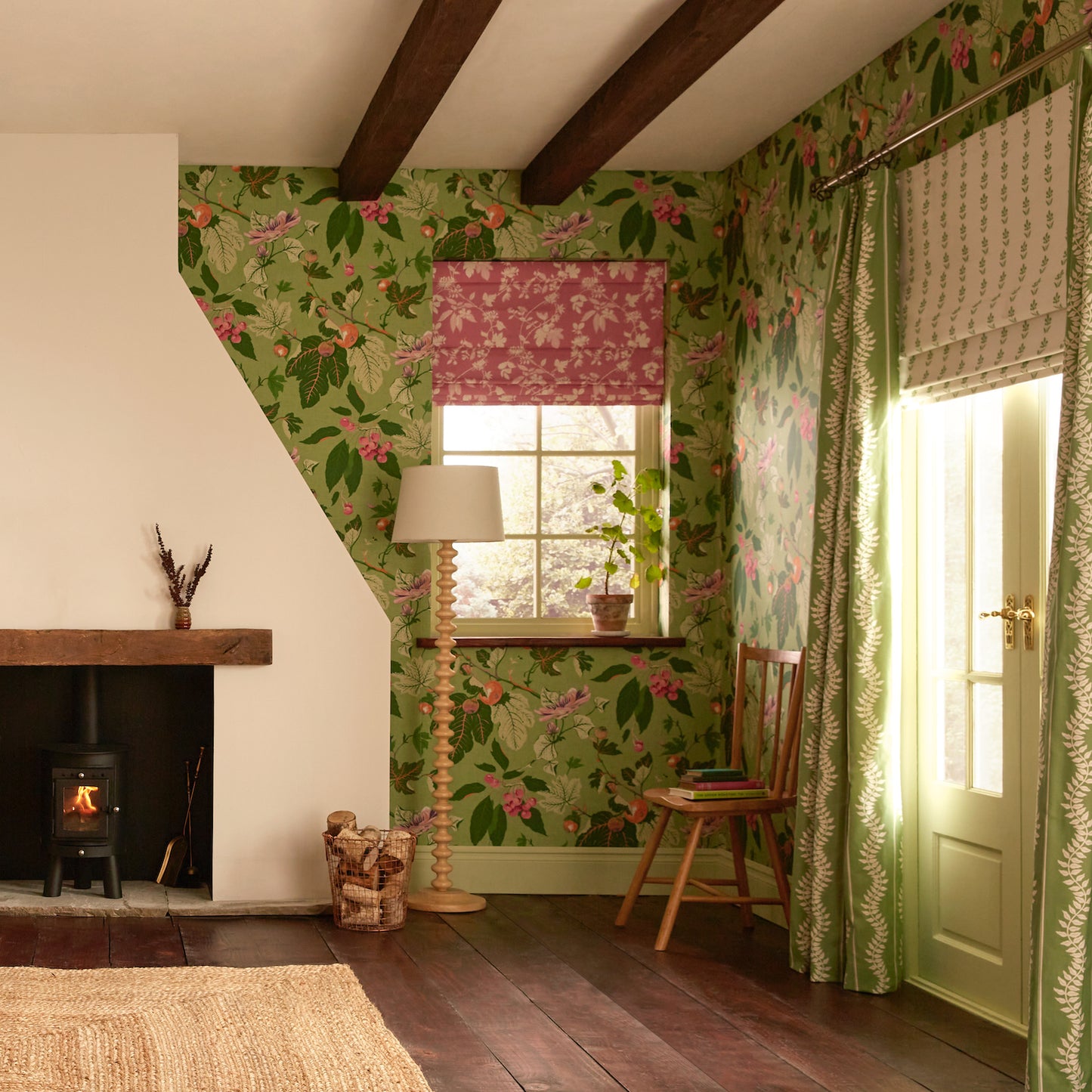 Craftwork Trail Green Wallpaper