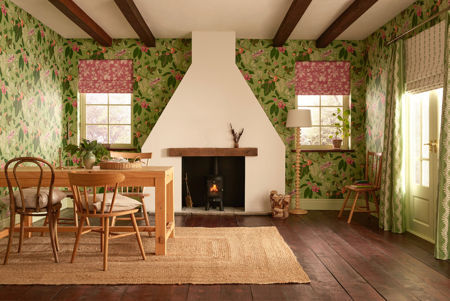 Craftwork Trail Green Wallpaper