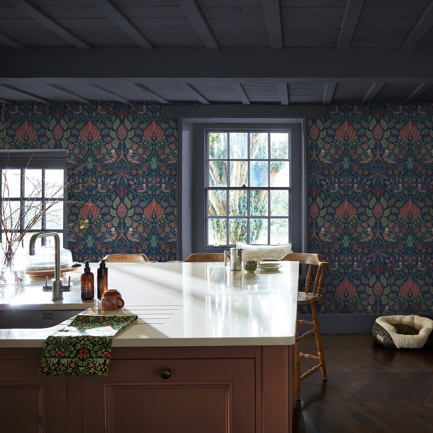 Dove & Rose Midsummer Wallpaper