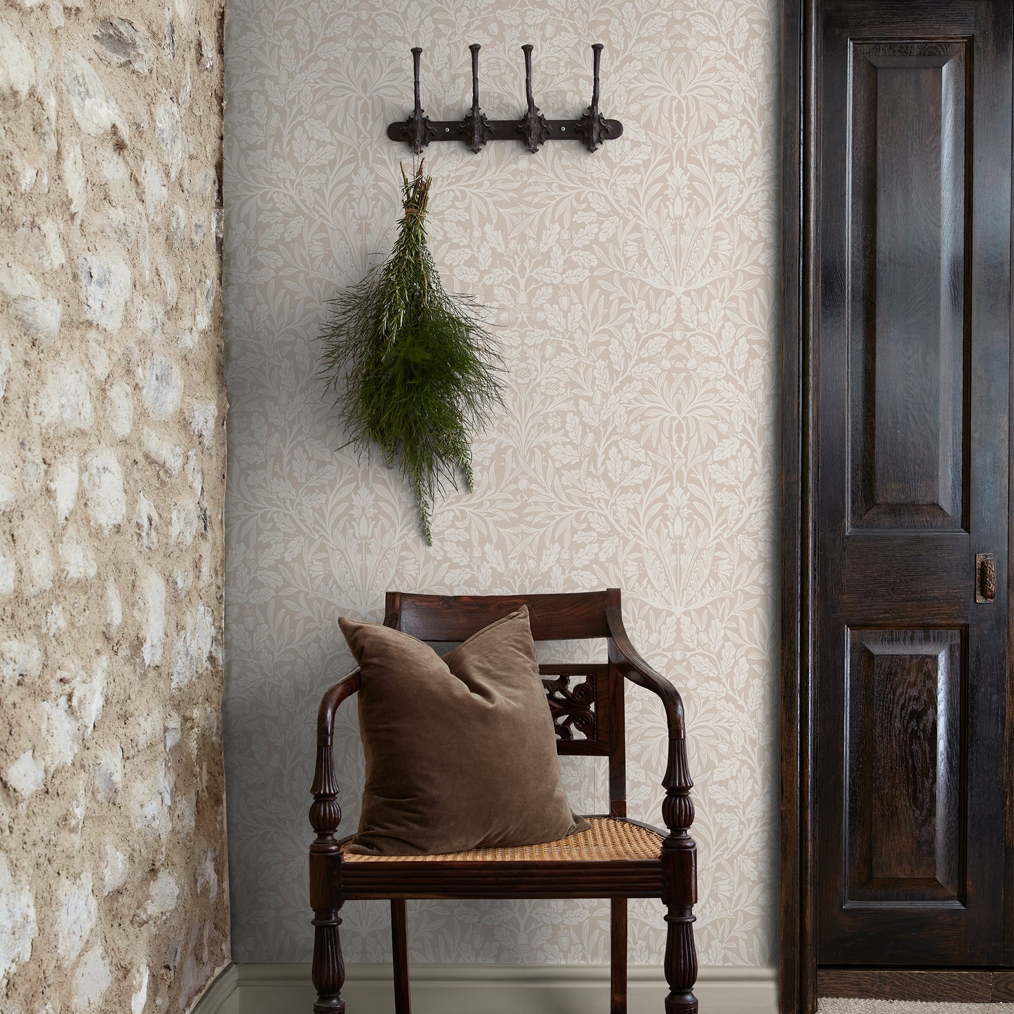 Acorn Hessian Wallpaper