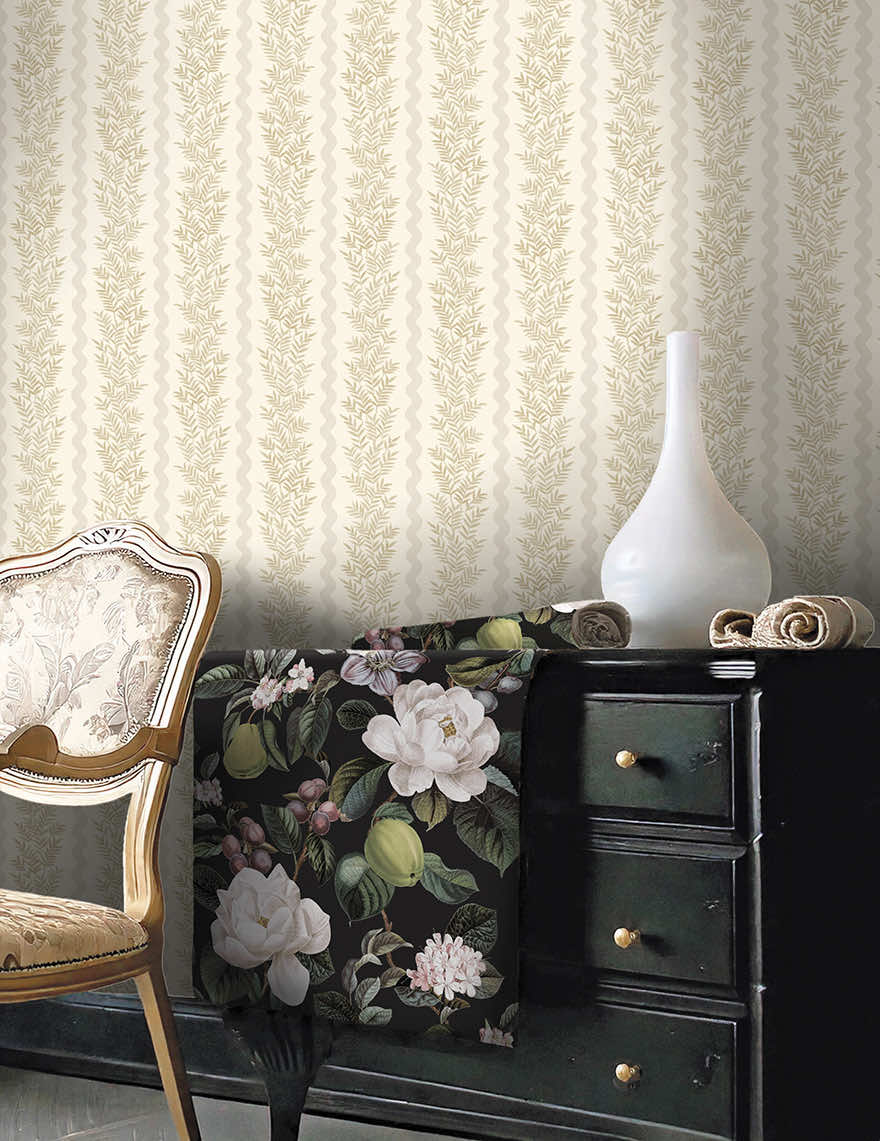 Pipkin Stripe Wallpaper