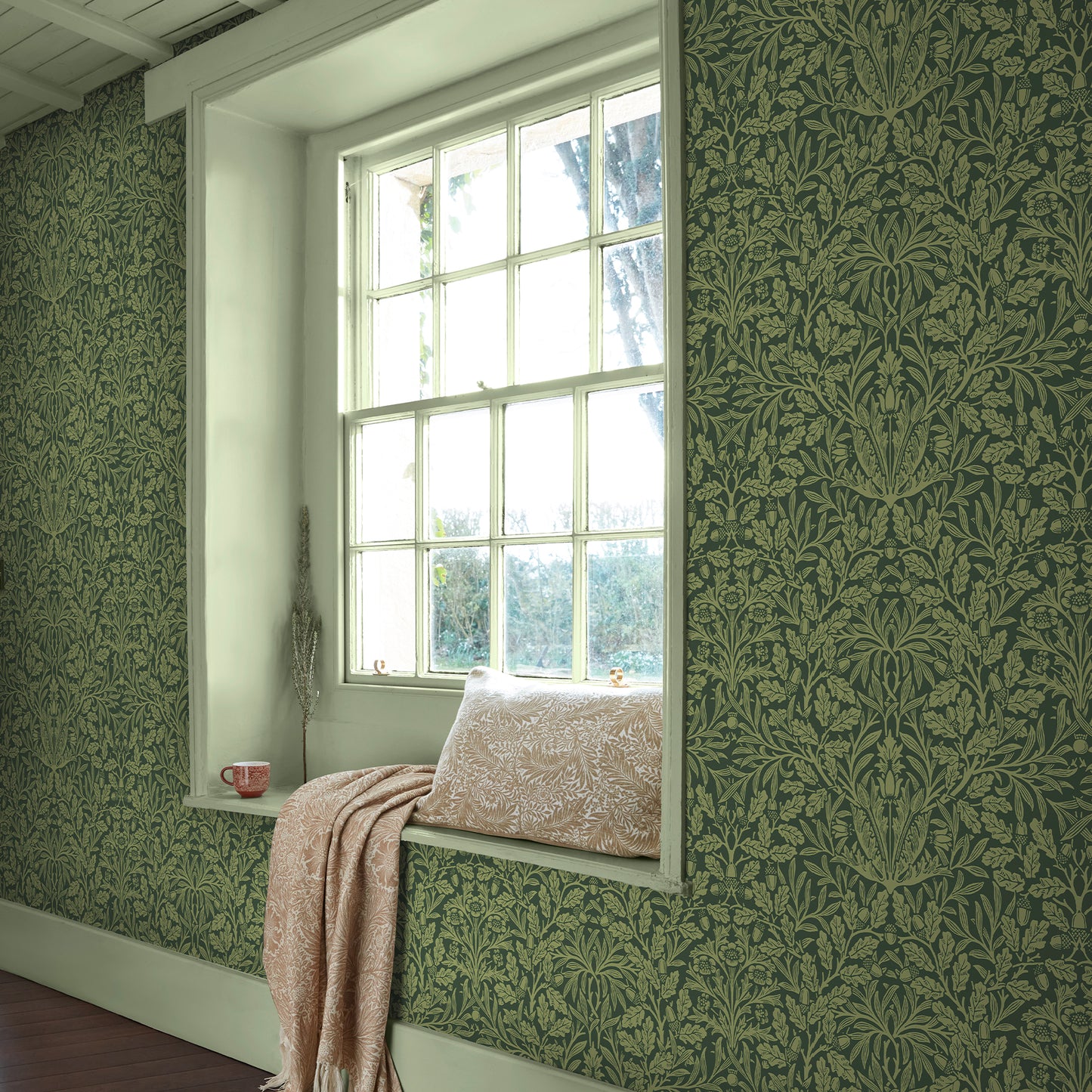 Acorn Garden Green Wallpaper