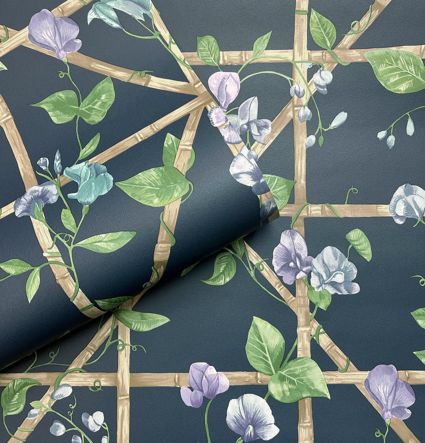 Trailing Floral Trellis Navy
