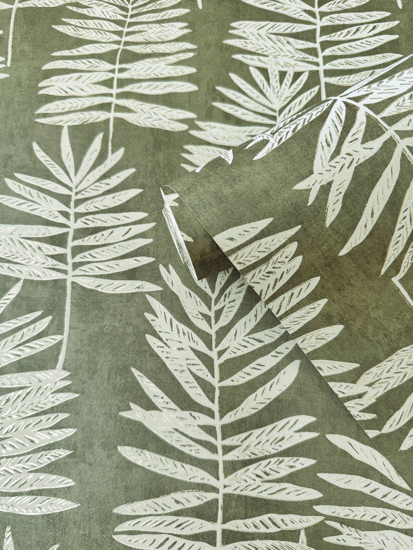 Tumbling Leaf Green