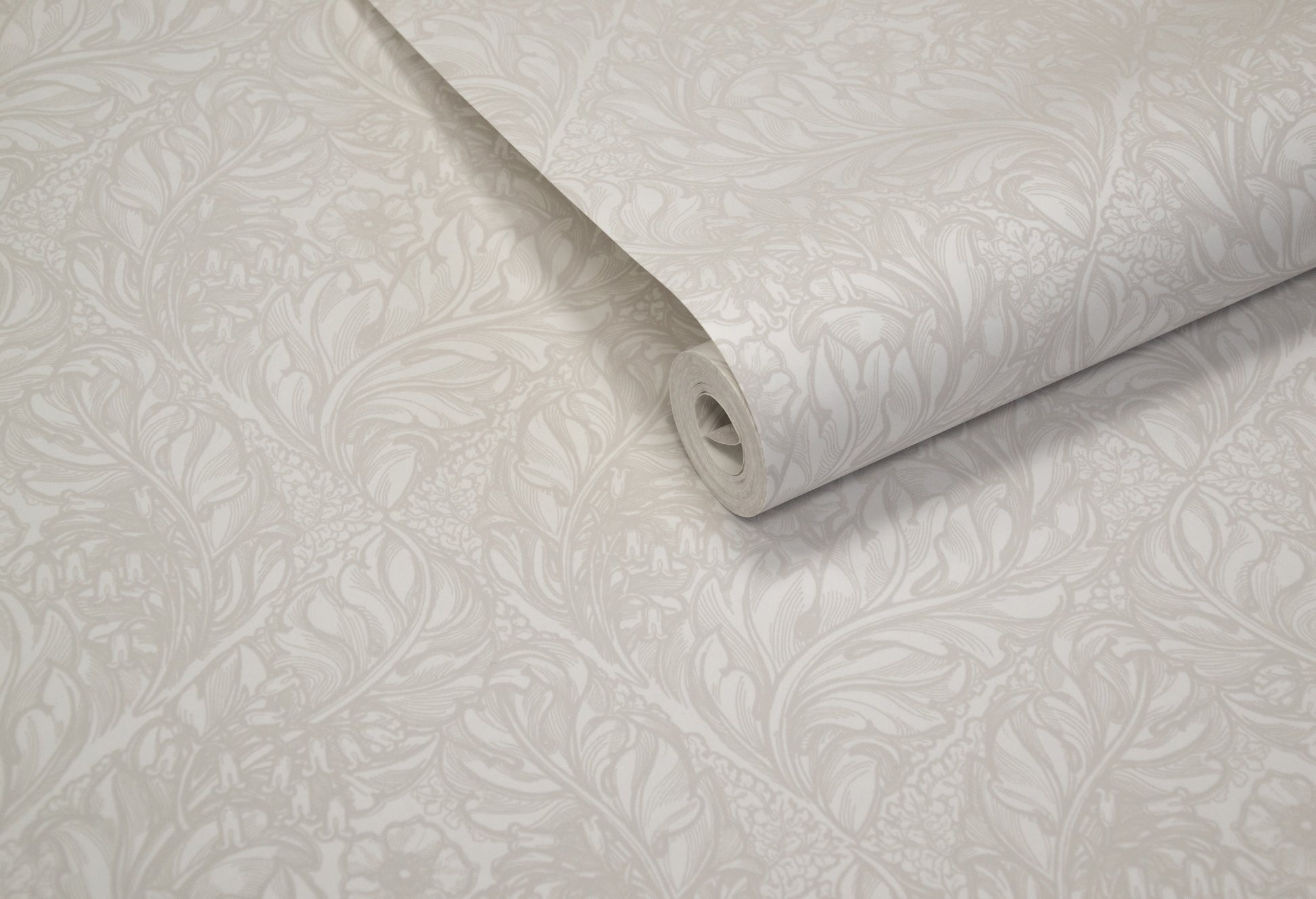 Rambleicious Light Grey - Wallpaper Inn 