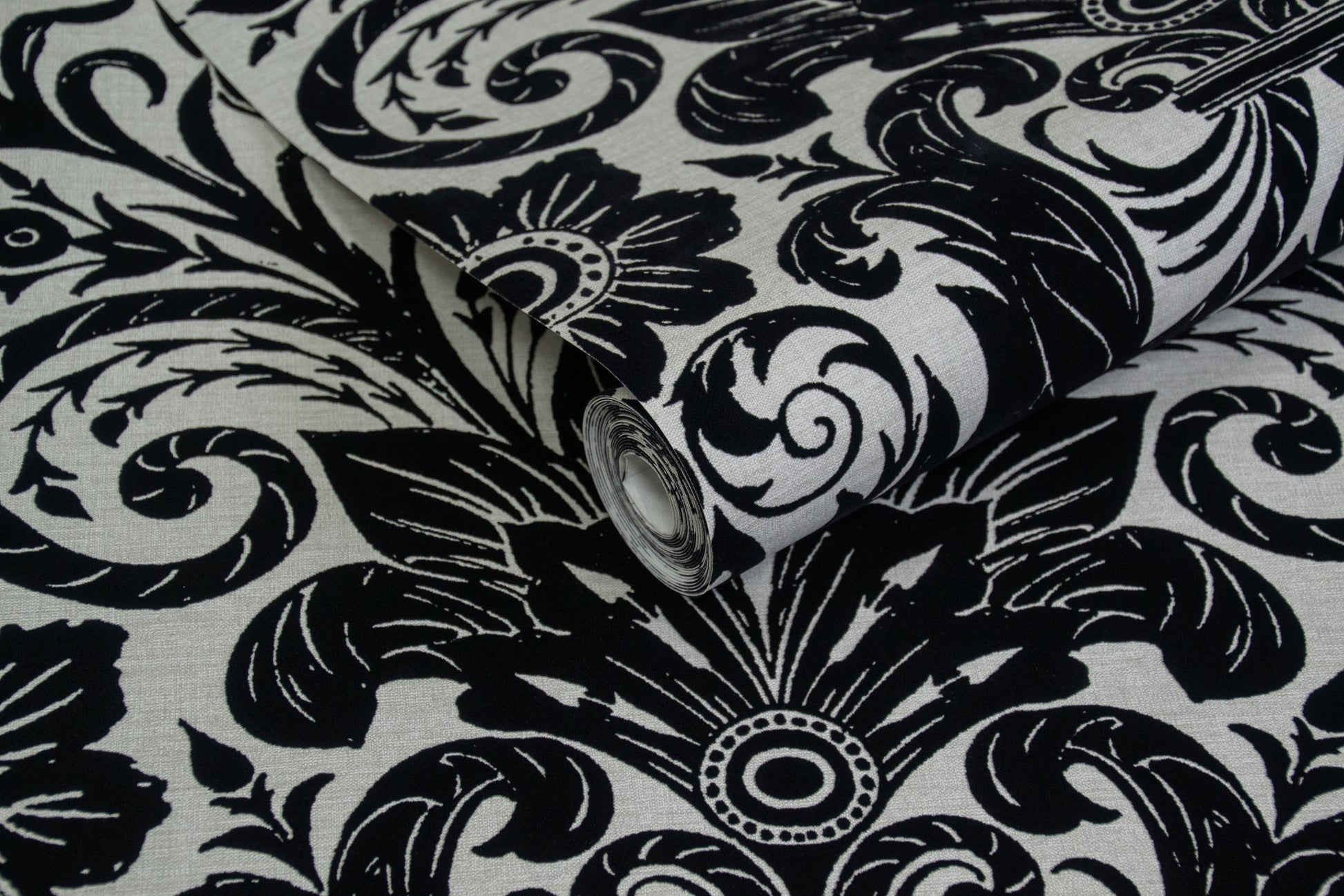 Damask Sauvage Black - Wallpaper Inn 