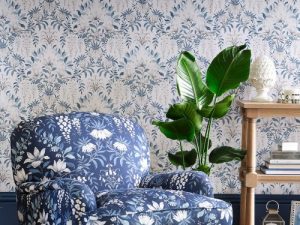 Parterre Off White/Seaspray Wallpaper is a beautiful and sophisticated floral featuring painted white flowers and swirling patterns of leaves. In neutral and blue tones Parterre brings a modern feel to a vintage style pattern.