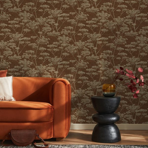 Serene Seedhead Ruby Wallpaper is a large-scale cow parsley wild flower design that will create a beautiful feature for your walls.
